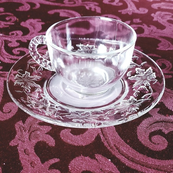 Tea Cup & Plate - Picture 1 of 8